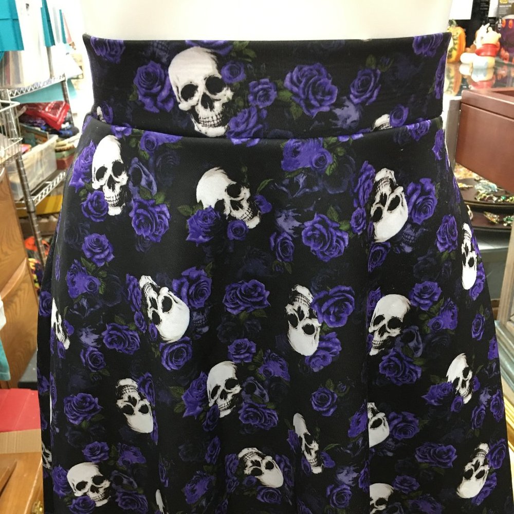 Hot Topic Goth XL Purple Skeleton Skater Skirt  Hal1